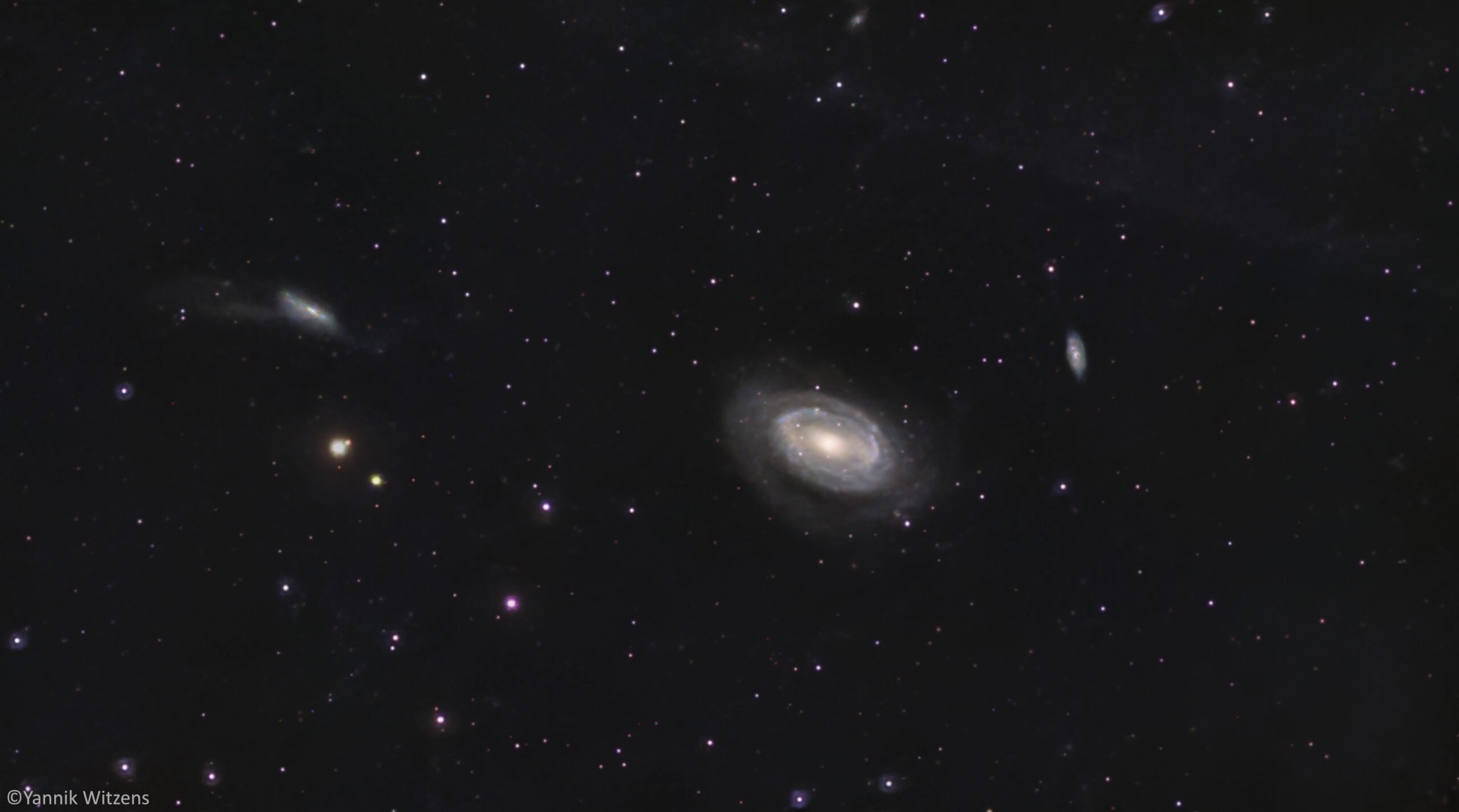 NGC4725